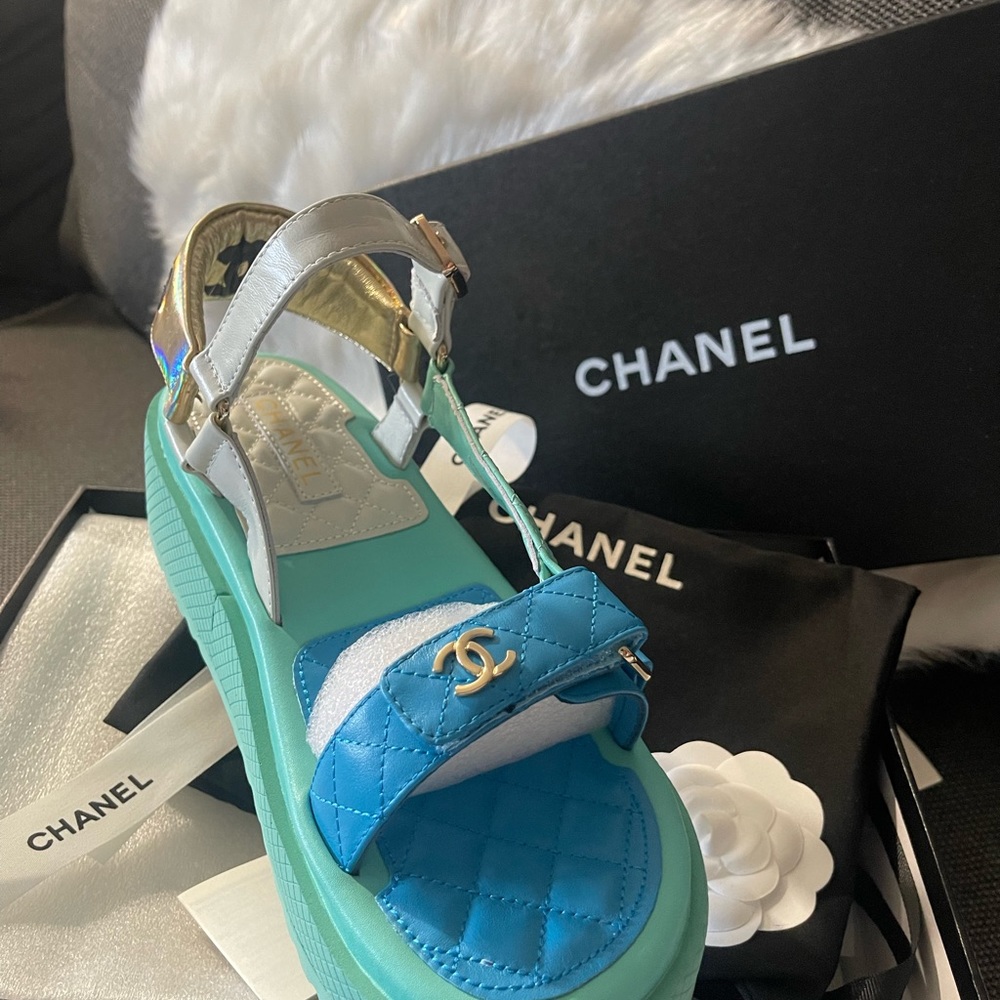 Chanel interlocking logo platform velcro sandal